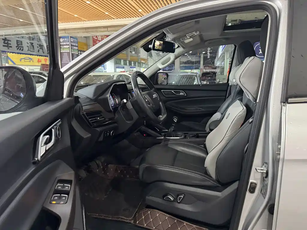 JMC Yusheng S350 — миниатюра 4