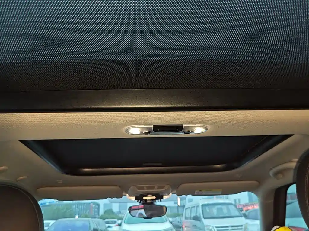 MINI Mini Clubman — миниатюра 18
