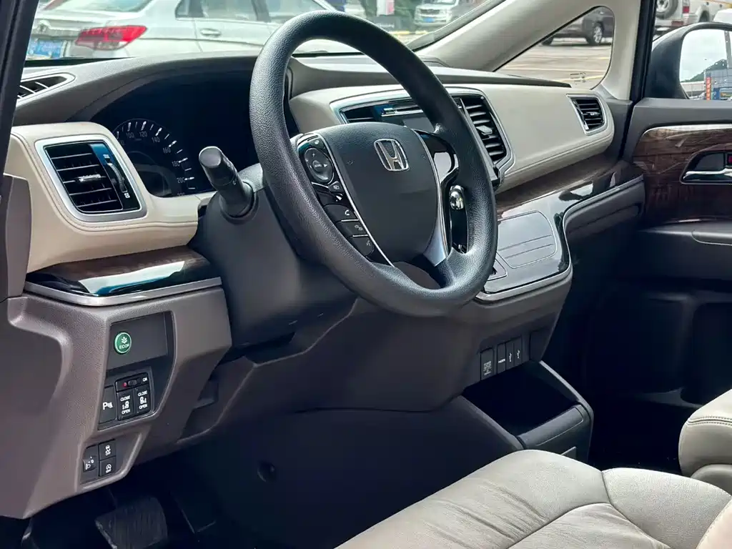 Honda Odyssey — миниатюра 7