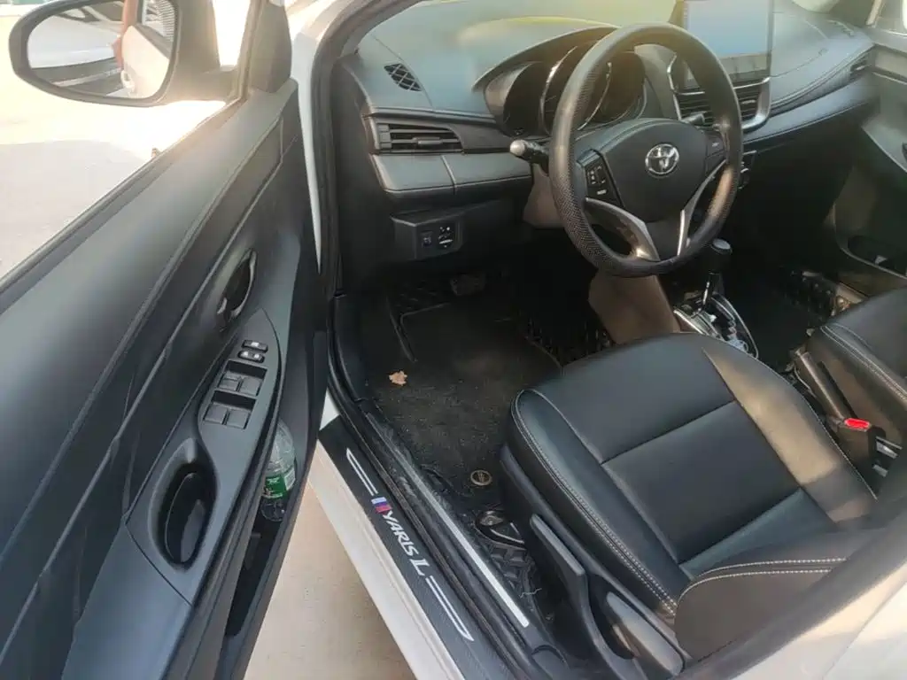 Toyota Yaris L — миниатюра 16