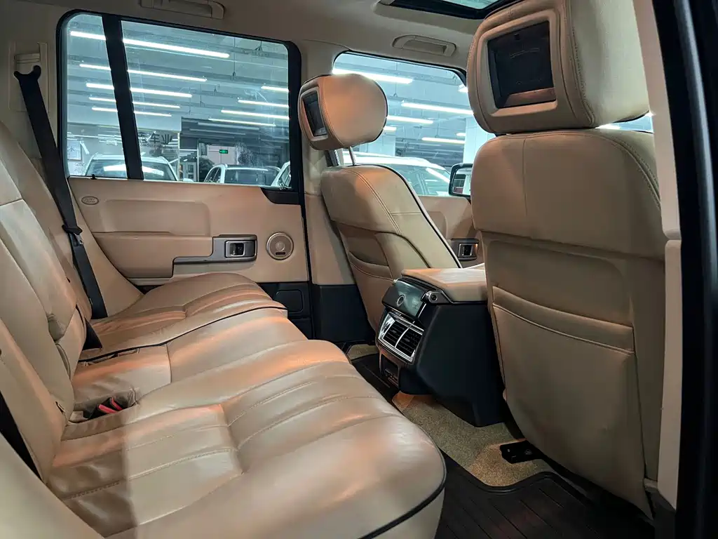 Land Rover Range Rover — миниатюра 13