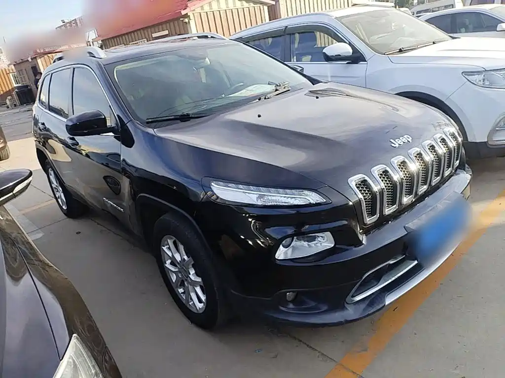 Jeep Cherokee — миниатюра 4