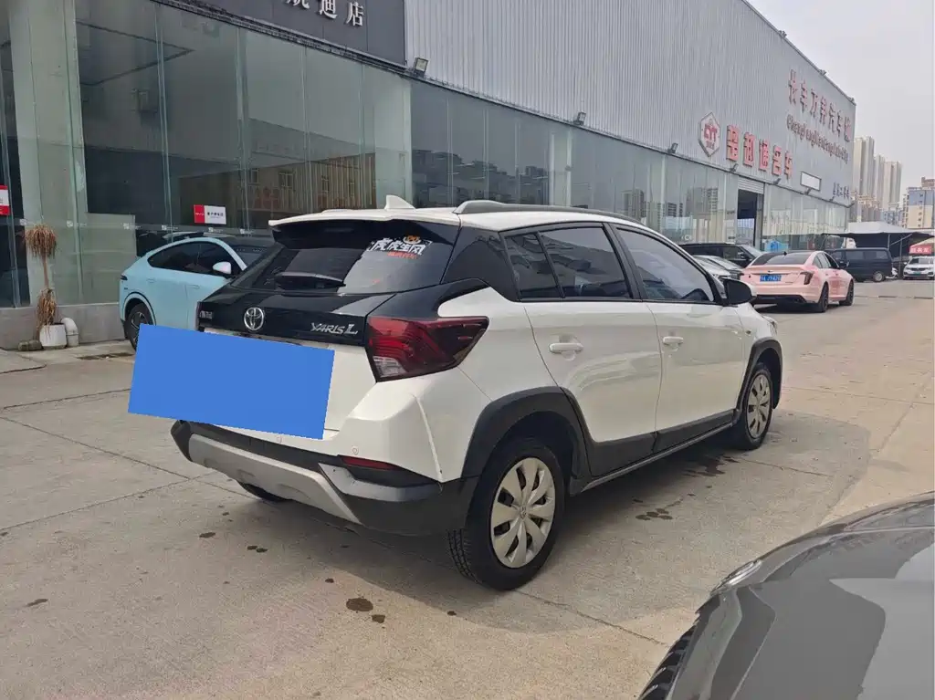TOYOTA YARIS L ZHIXUAN