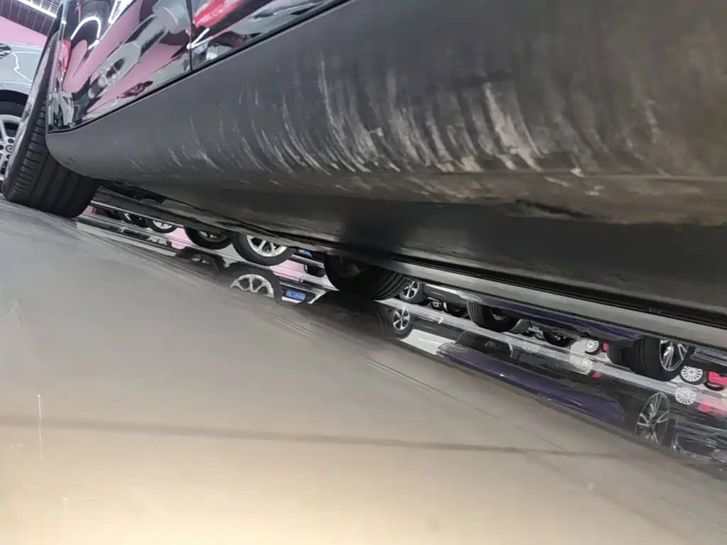 Tesla Model Y — миниатюра 22