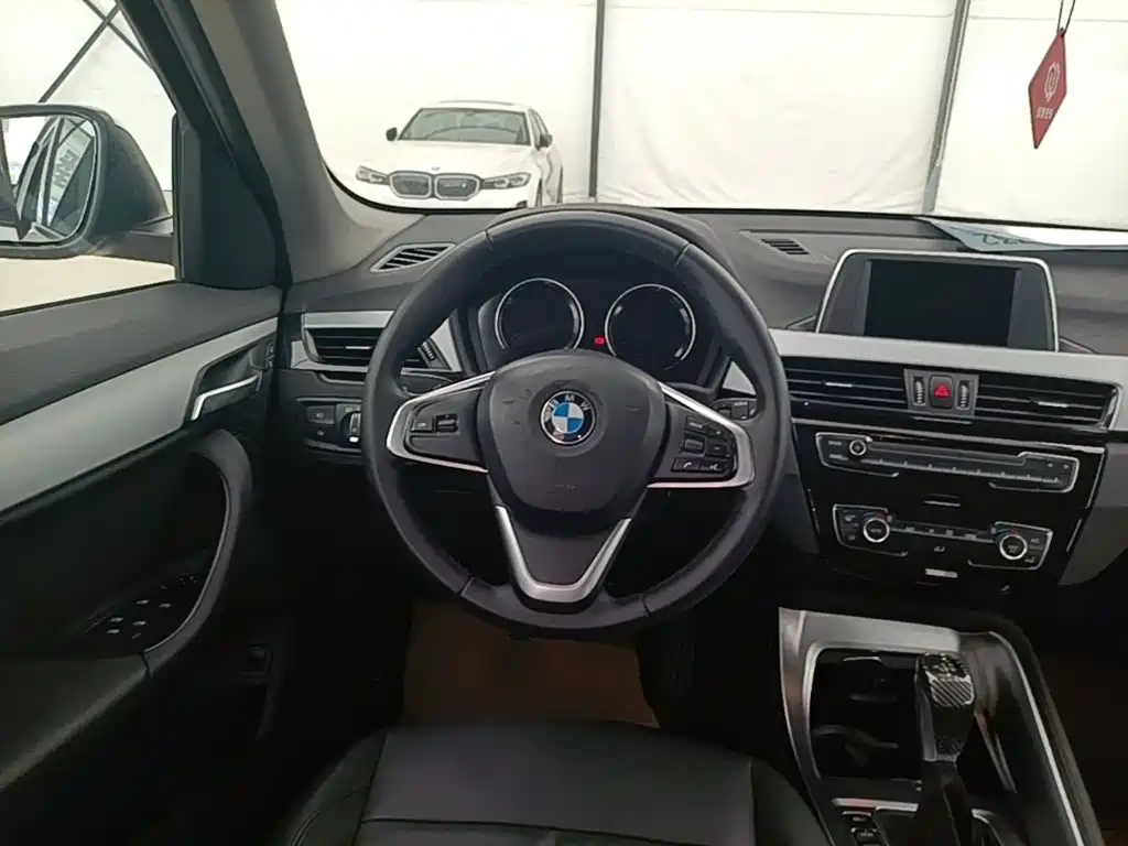 BMW X1 — миниатюра 11