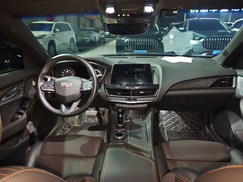Cadillac CT5 — миниатюра 8