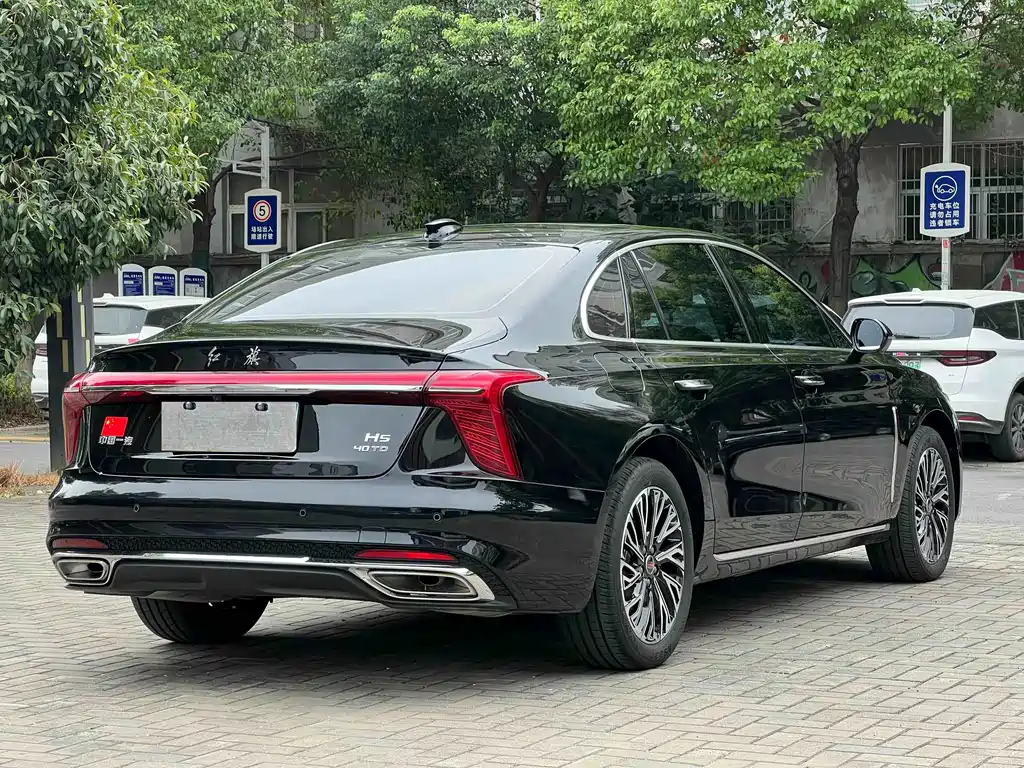 Hongqi Hongqi H5 — миниатюра 7