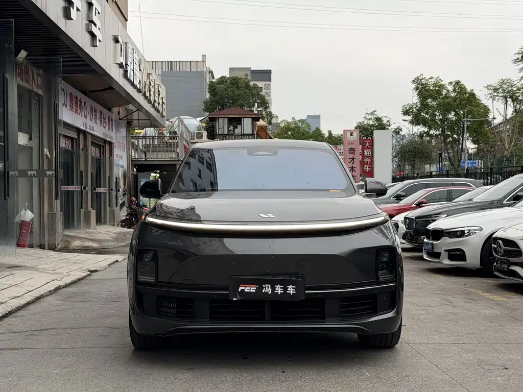 Li Auto Li L8 — миниатюра 2