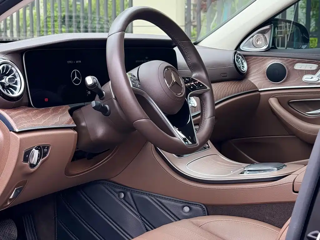 Mercedes-Benz E-Class E 2023 E 300 L Fashion