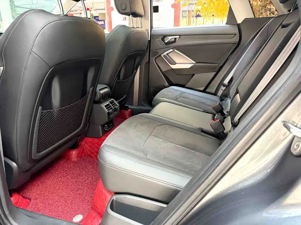 Audi Q3 — миниатюра 10