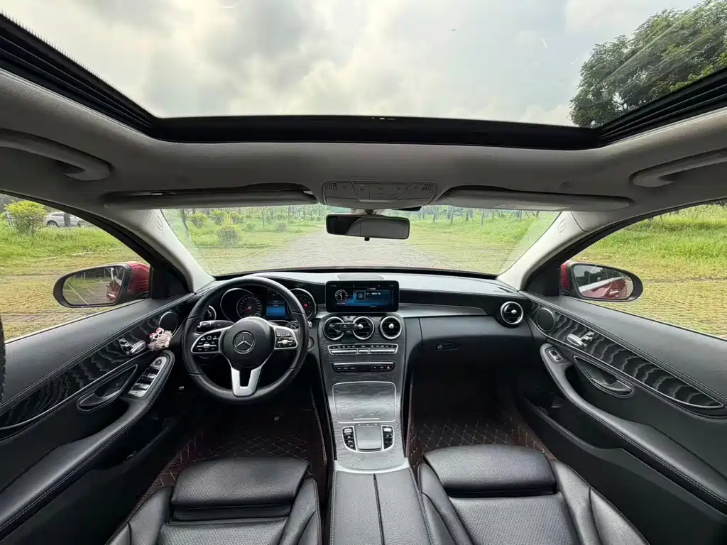 Mercedes-Benz C-Class — миниатюра 12
