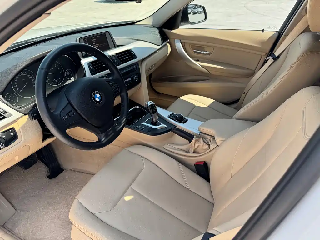 BMW 3 Series — миниатюра 8