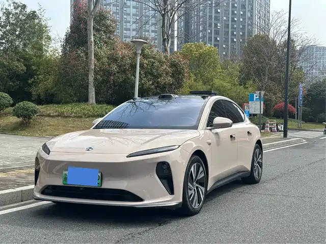 NIO NIO ET5 2024