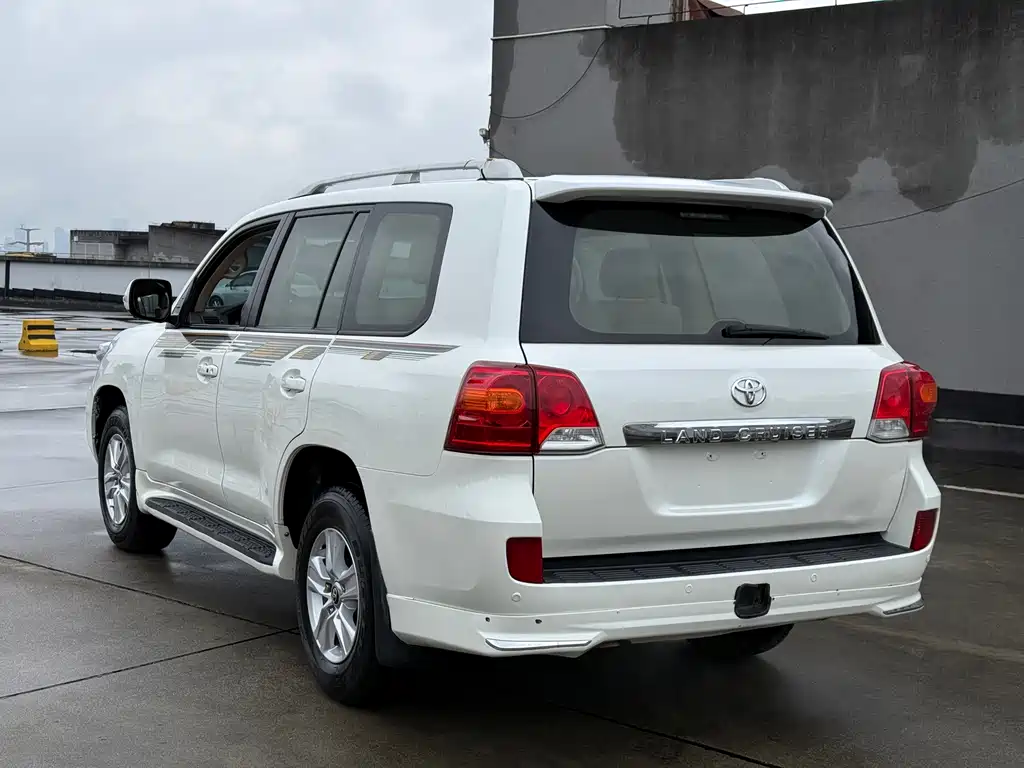 Toyota Land Cruiser — миниатюра 14