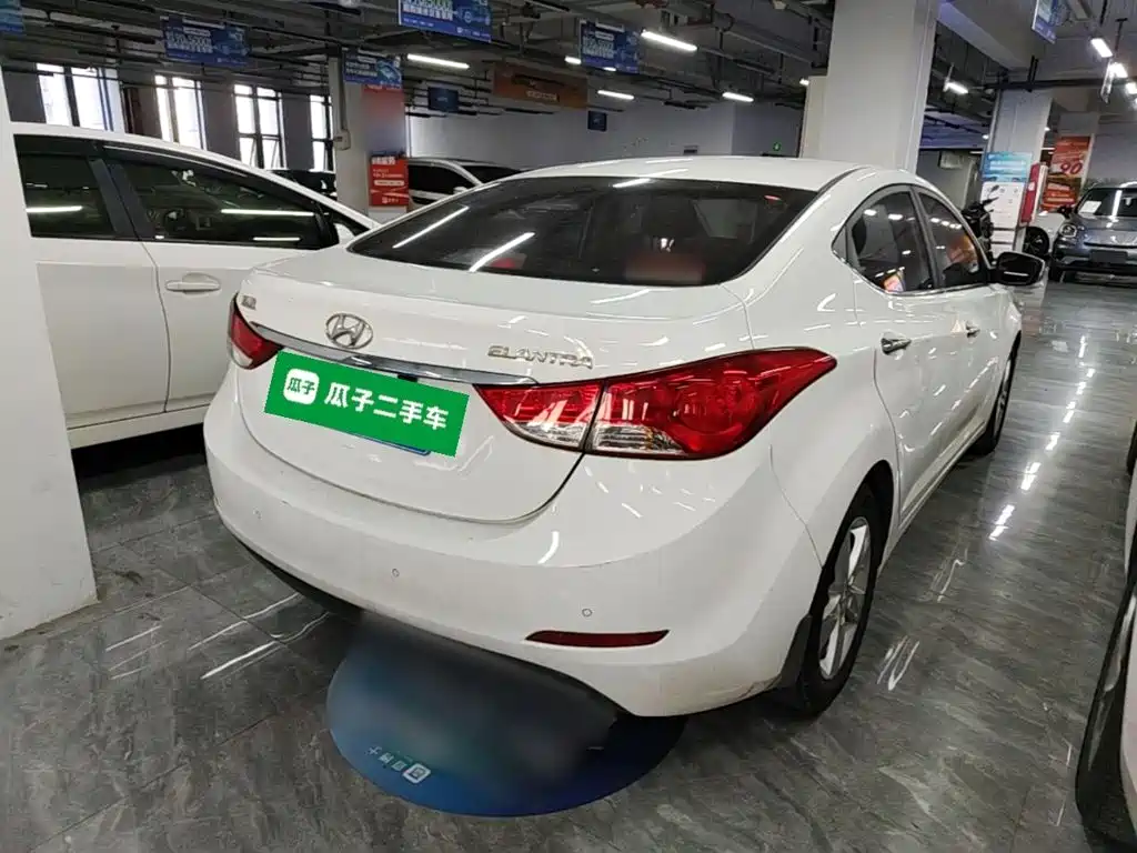 Hyundai Elantra Langdong — миниатюра 7