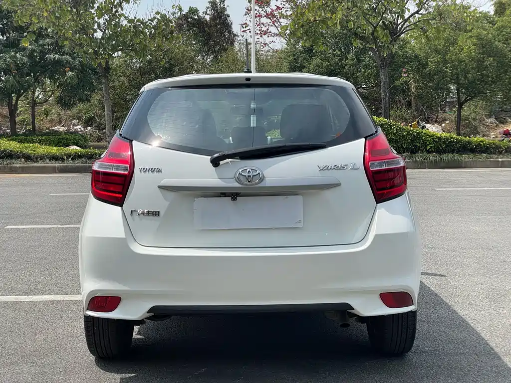 TOYOTA YARIS L ZHIXUAN