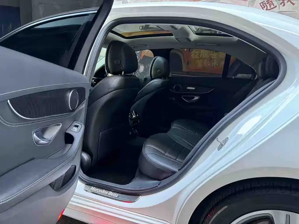 MERCEDES-BENZ C CLASS