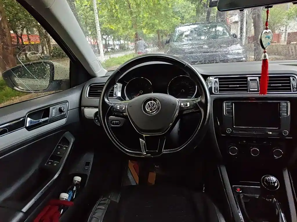Volkswagen Sagitar — миниатюра 6
