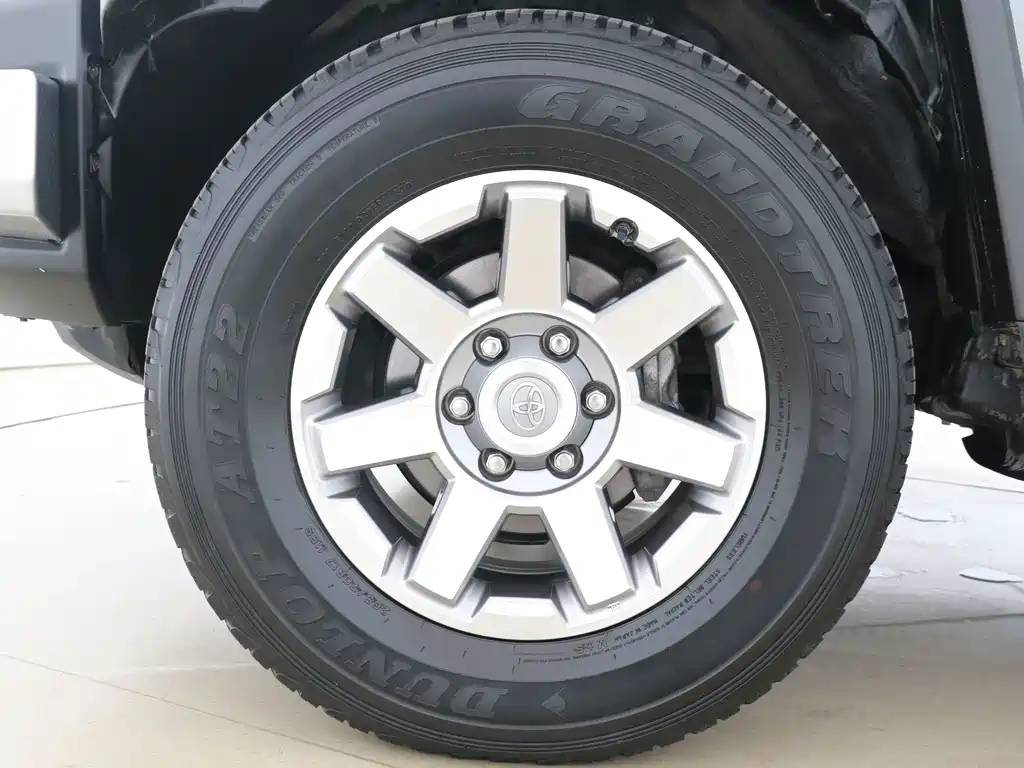 Toyota FJ Cruiser — миниатюра 16