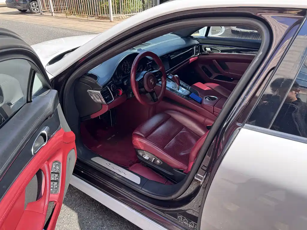 Porsche Panamera — миниатюра 4