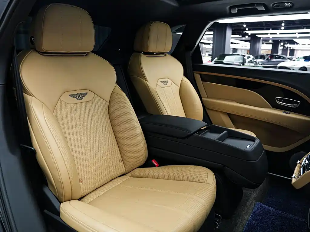 Bentley Bentayga — миниатюра 13
