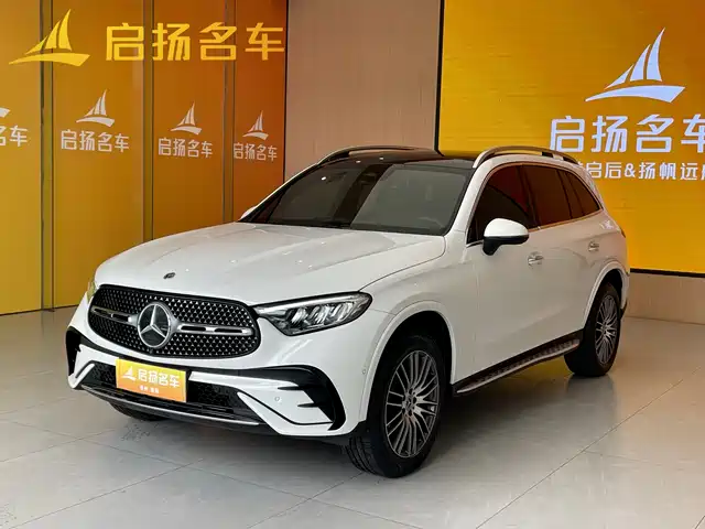 MERCEDES-BENZ GLC