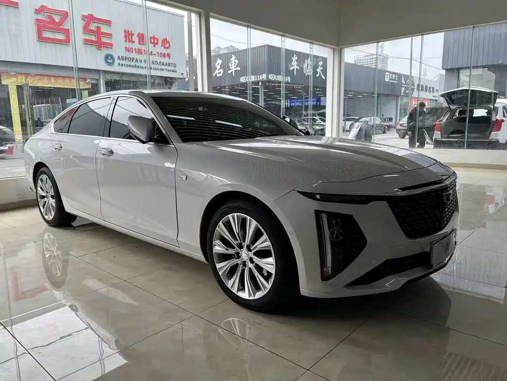 CADILLAC CT6