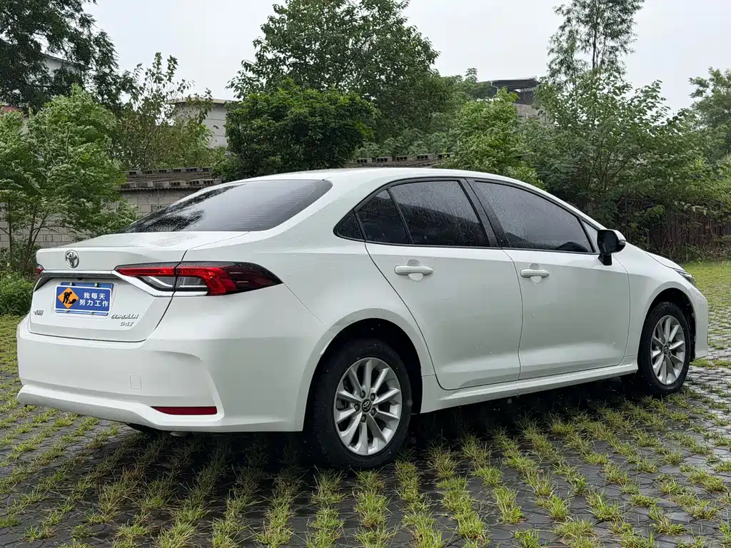 Toyota Corolla — миниатюра 4
