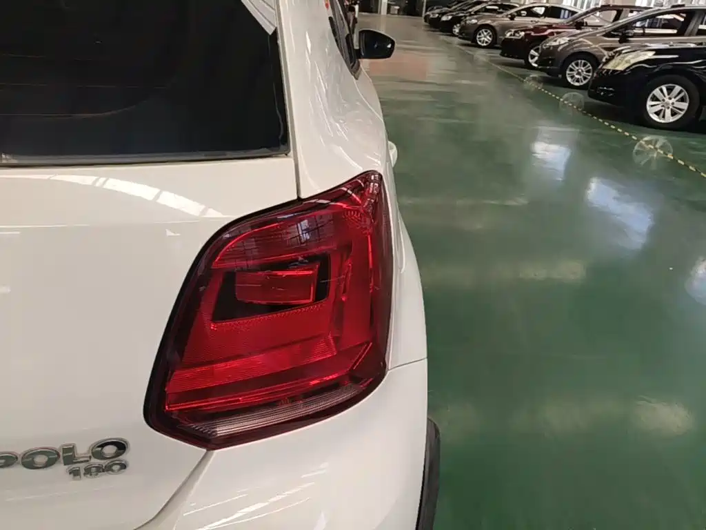Volkswagen Polo — миниатюра 8