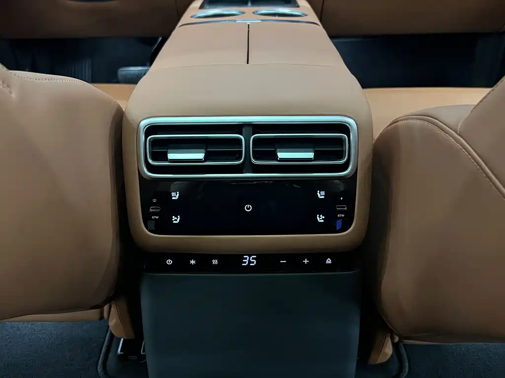 Li Auto Li L6 — миниатюра 11