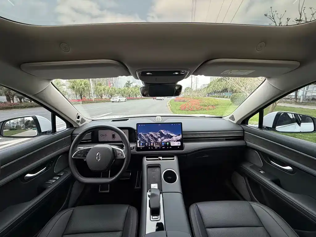 AITO ASK THE WORLD M5