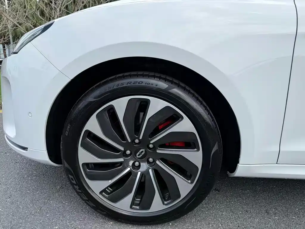 AITO ASK THE WORLD M5