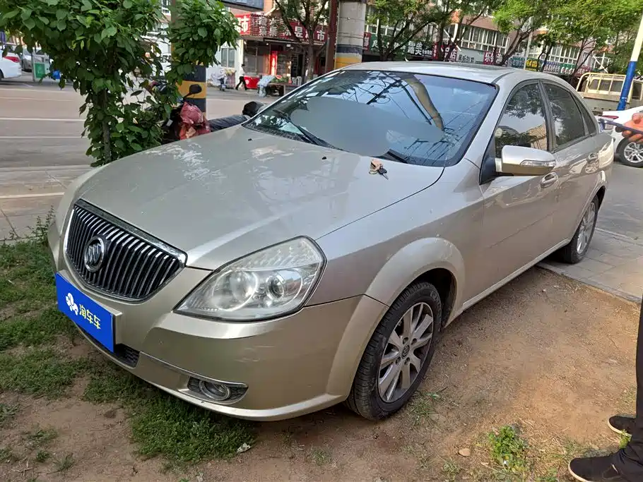 Buick Excelle 2012
