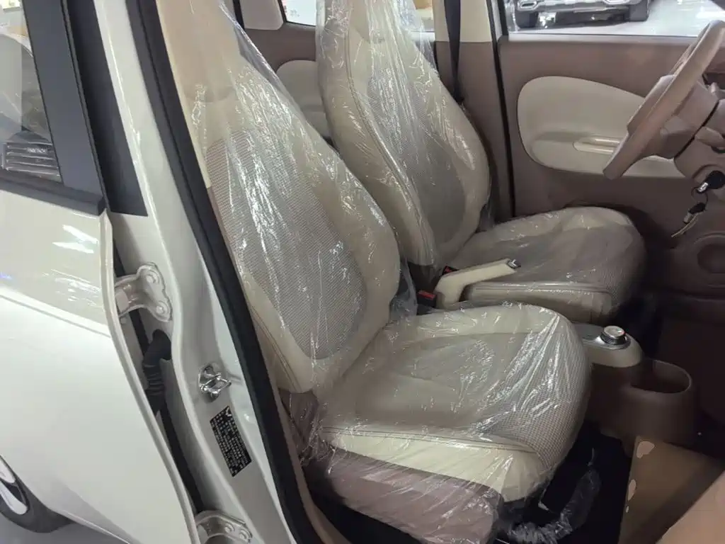 Wuling MINIEV — миниатюра 25