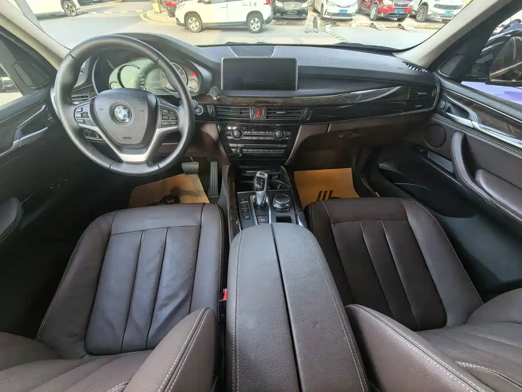 BMW X5 (Import) — миниатюра 12