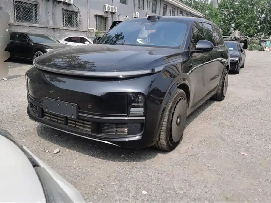 Li Auto Li L9 2025