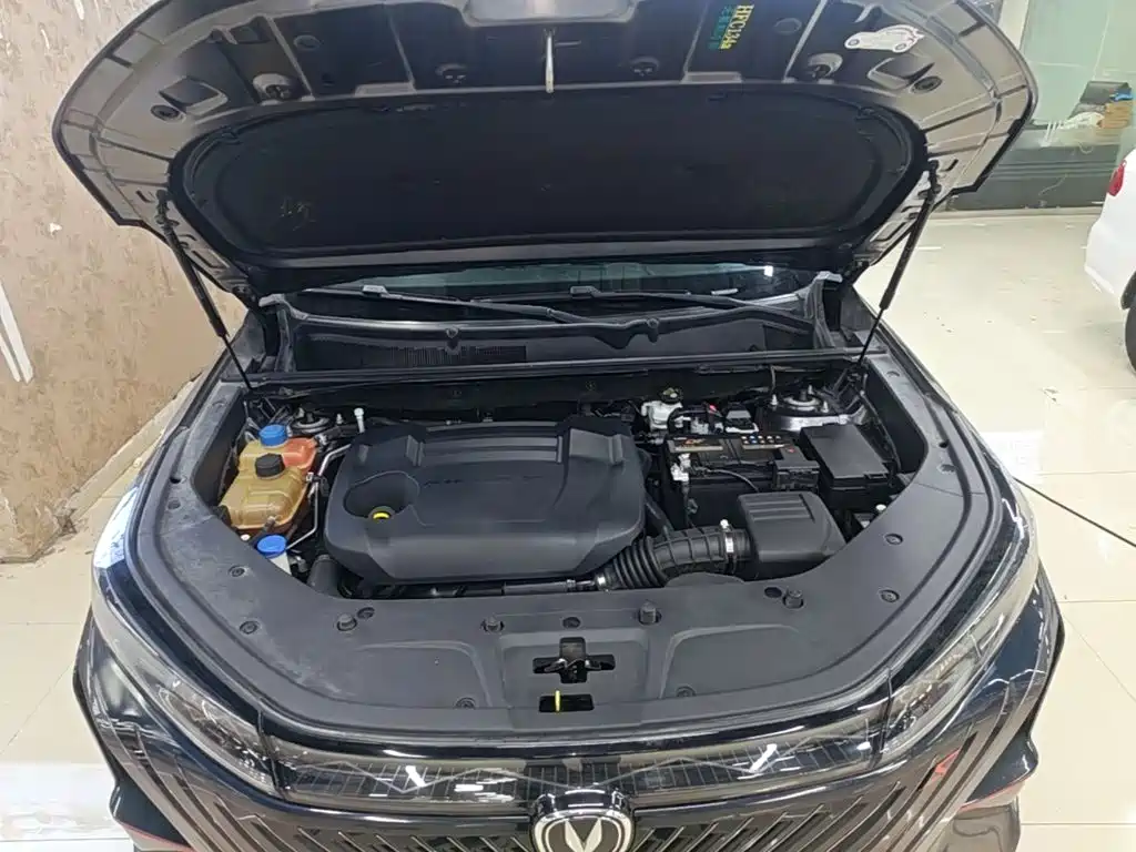 Changan Changan CS75PLUS — миниатюра 20