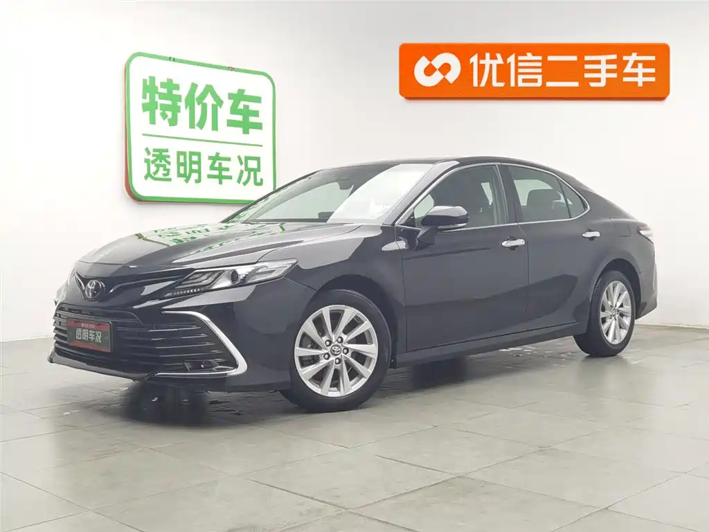 Toyota Camry 2021