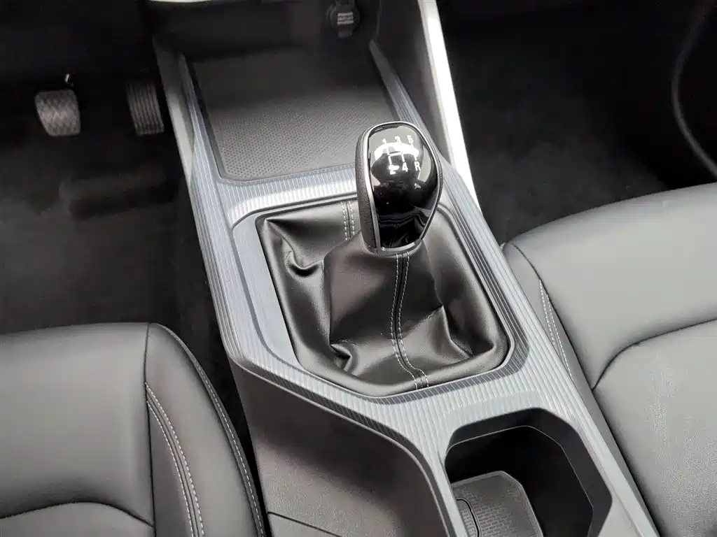 GEELY AUTOMOBILE EMGRAND