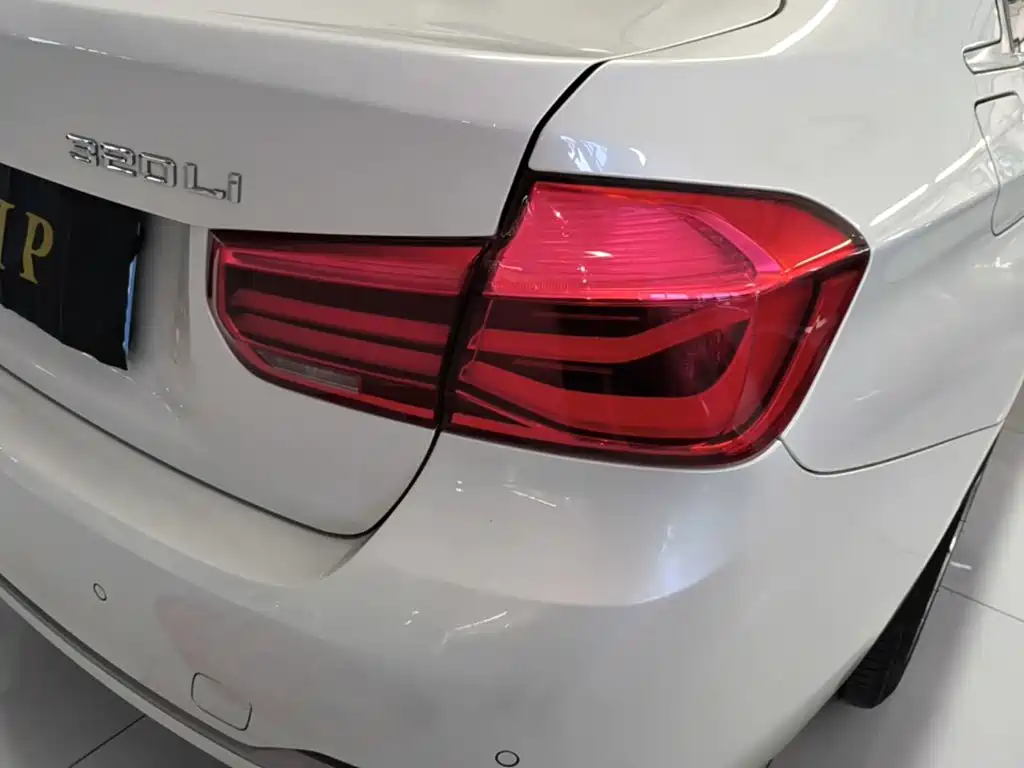 BMW 3 Series — миниатюра 8