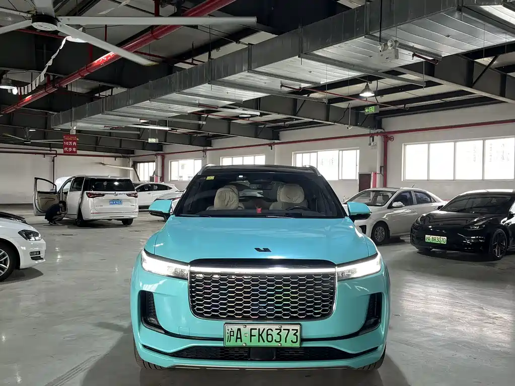 Li Auto Li ONE — миниатюра 2