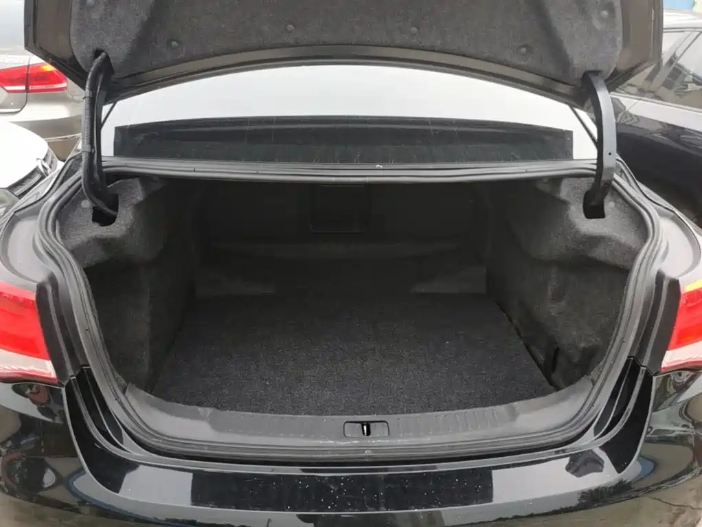 Chevrolet Malibu — миниатюра 19