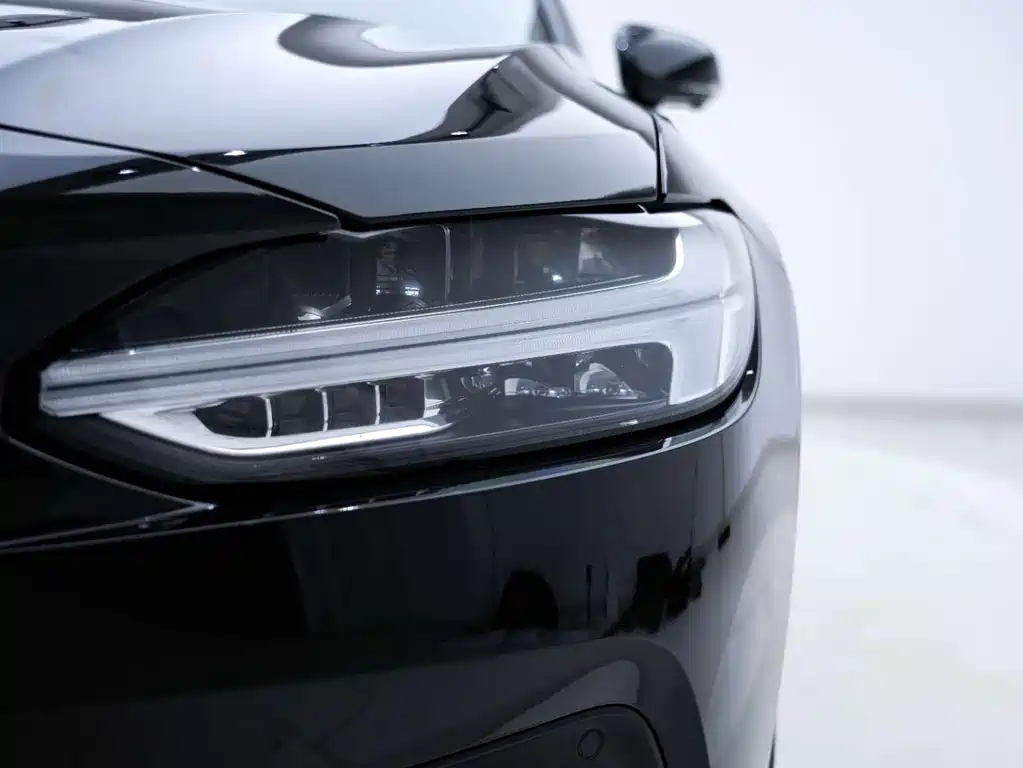 Volvo S90 2023 B5 Luxury