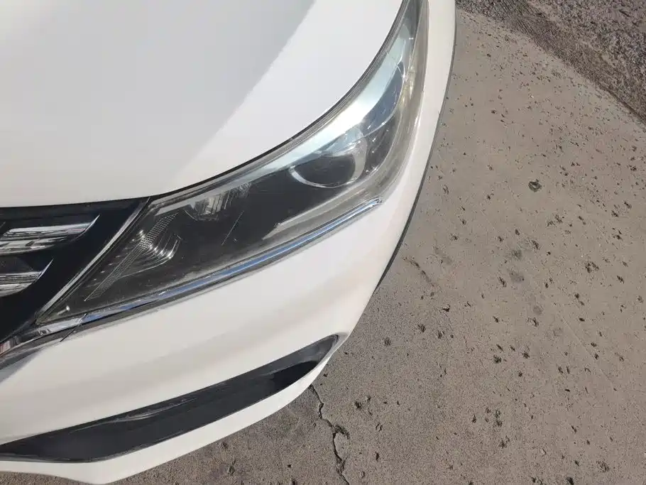 Baojun 310W — миниатюра 5