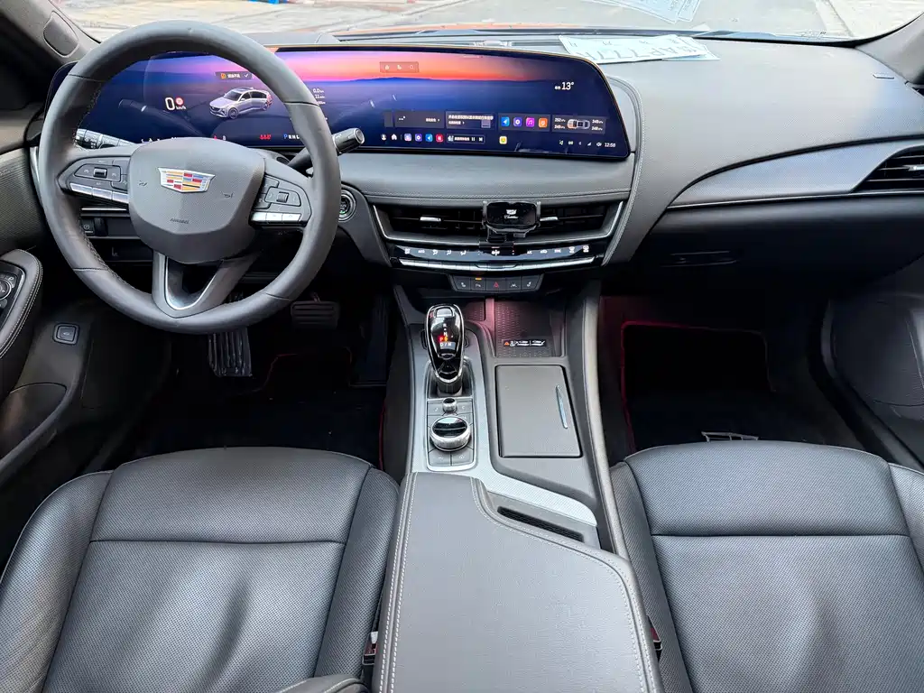 Cadillac CT5 — миниатюра 6