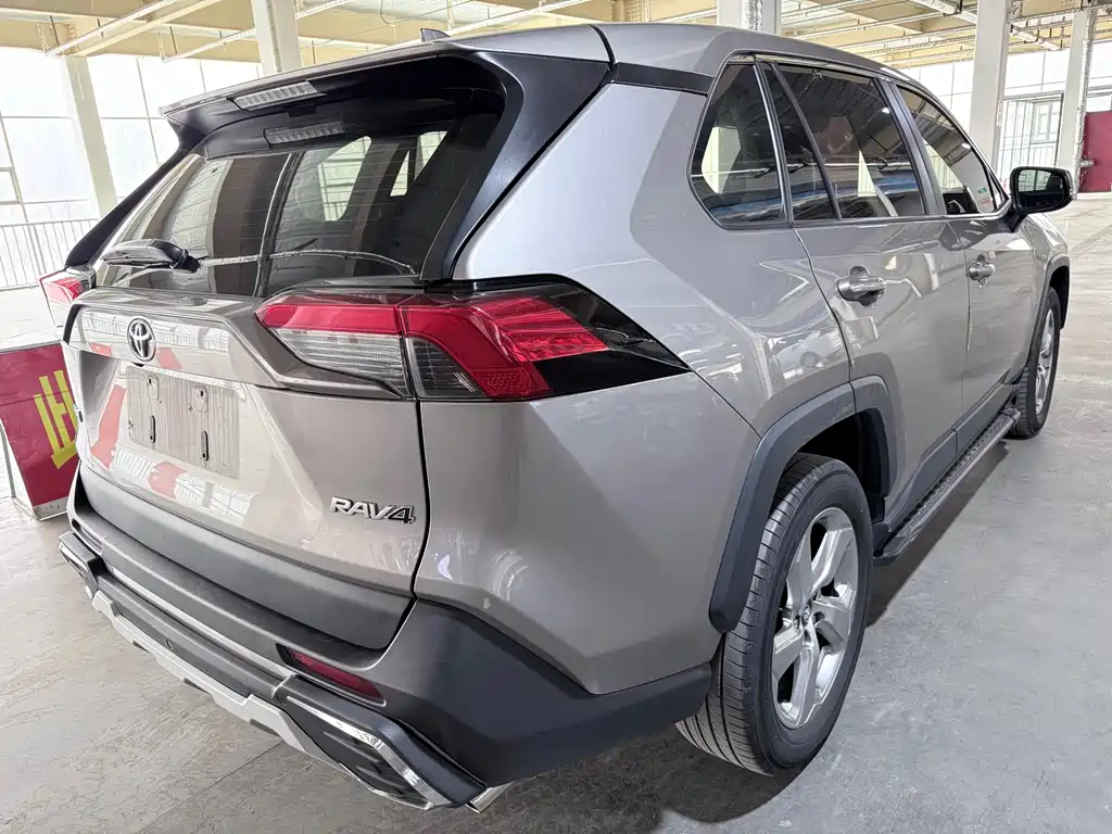 TOYOTA RAV4 RONGFANG