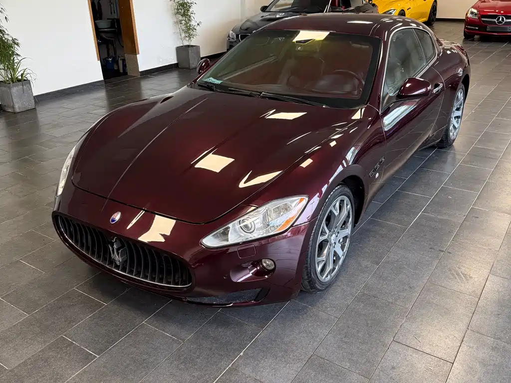 Maserati GranTurismo 2012