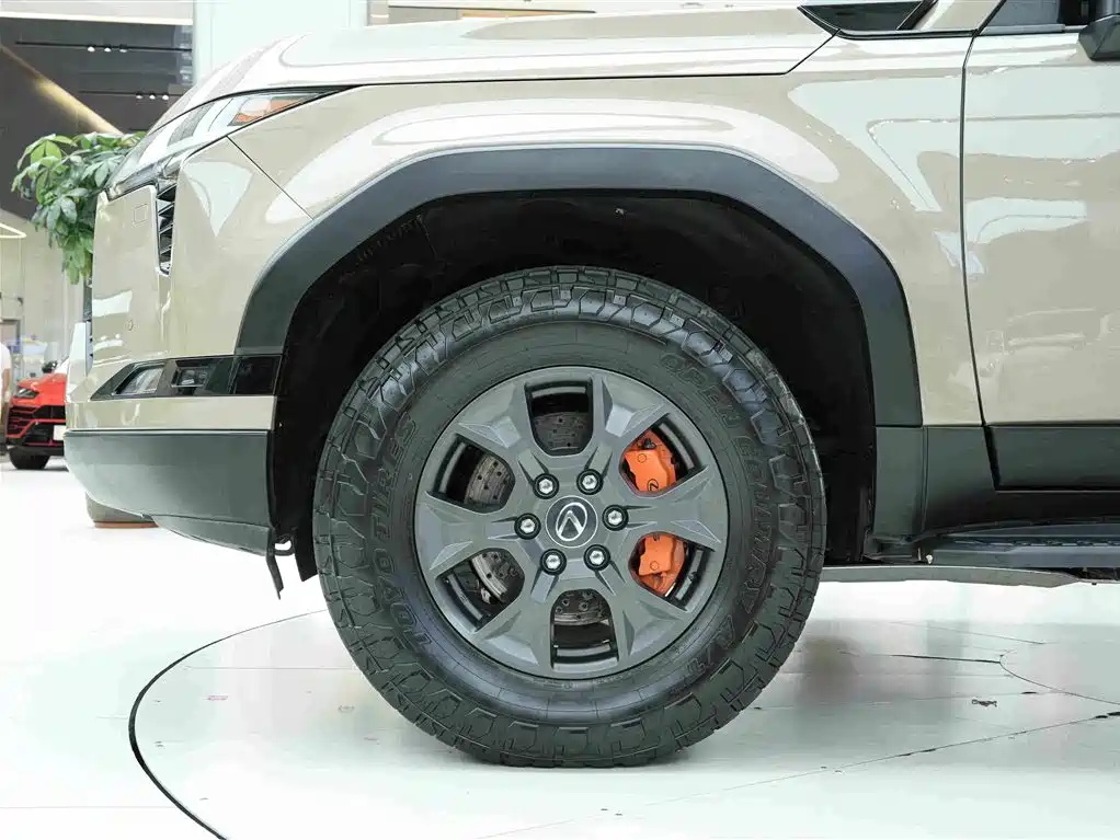 Lexus GX — миниатюра 18