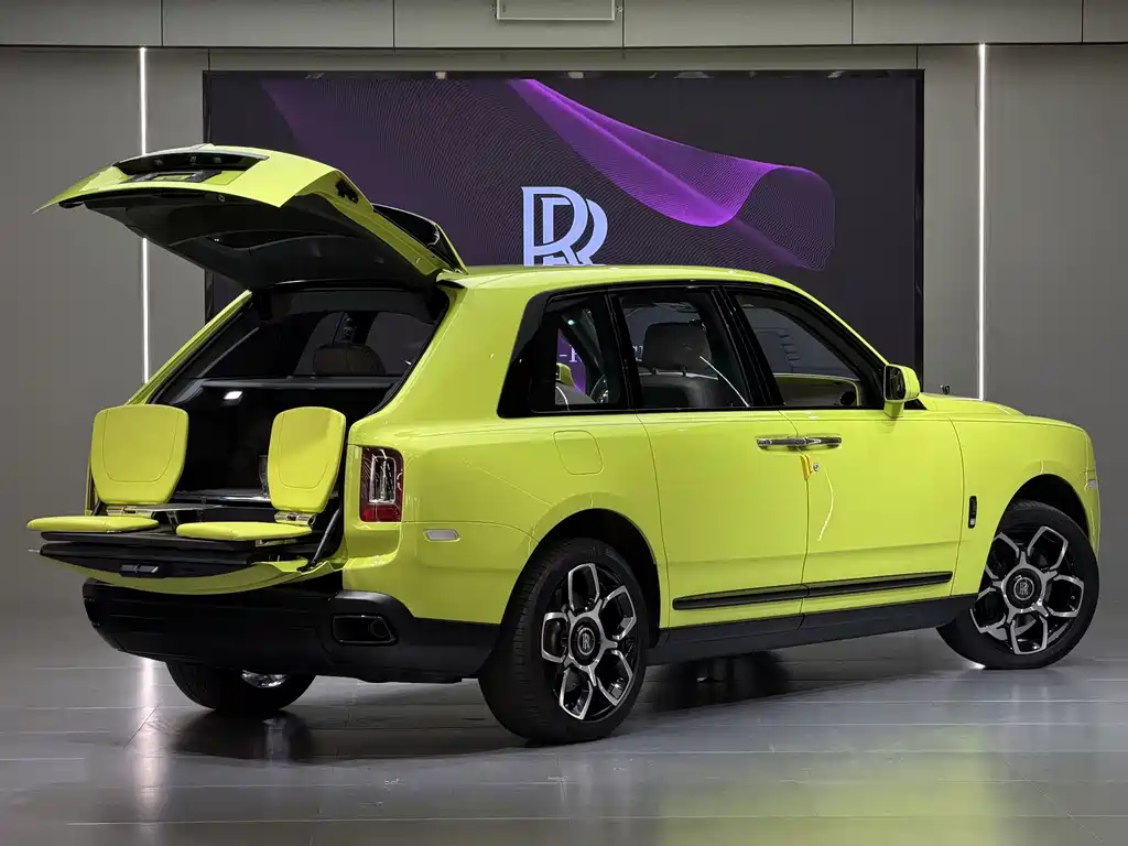 Rolls-Royce Cullinan — миниатюра 3