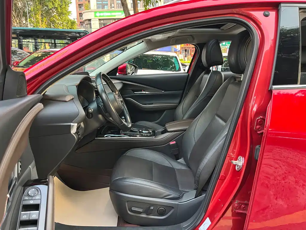 Mazda CX-30 — миниатюра 9